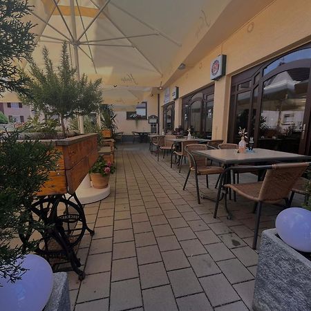 Hotel Rebstock Rust Ngoại thất bức ảnh